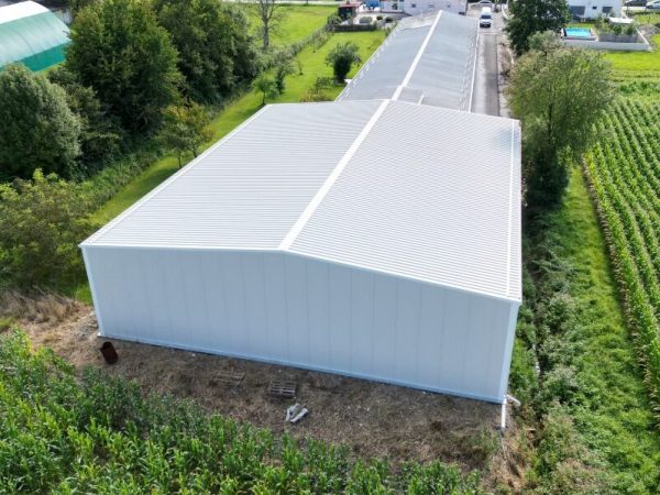 Skladiščna jekelna hala 20 x 25 x 4.05 m