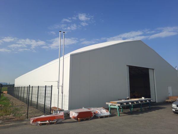 Izolirana skladiščna hala s Termomembransko streho 20x40m